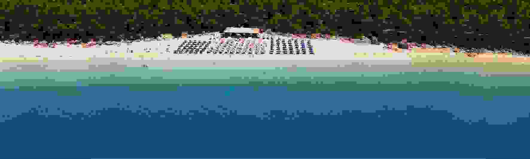 Costa40