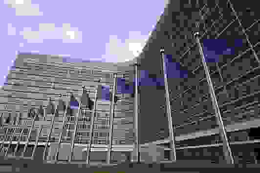 European Commission1 532 355