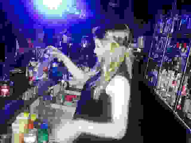 bar10