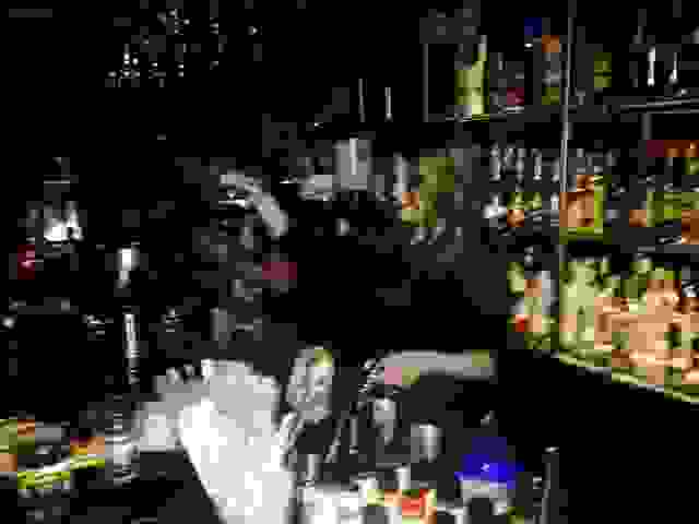 bar16
