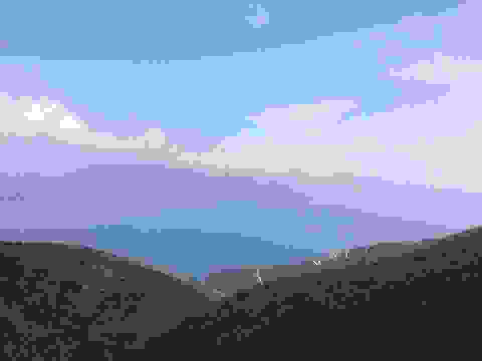 kom25