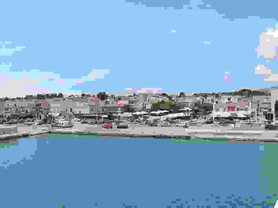 an25