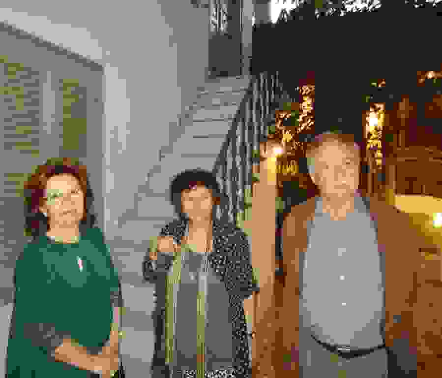 Η ΣΥΓΓΡΑΦΕΑΣ ΜΑΡΙΝΑ ΛΥΚΟΥΔΗ-ΣΗΜΑΝΤΗΡΑΚΗ, Η ΠΡΟΕΔΡΟΣ ΤΟΥ ΙΝΣΤΙΤΟΥΤΟΥ ΕΛΛΗΝΙΚΩΝ ΜΥΛΩΝ, Ο ΠΡΕΣΒΗΣ ΒΑΣΙΛΗΣ ΣΗΜΑΝΤΗΡΑΚΗΣ