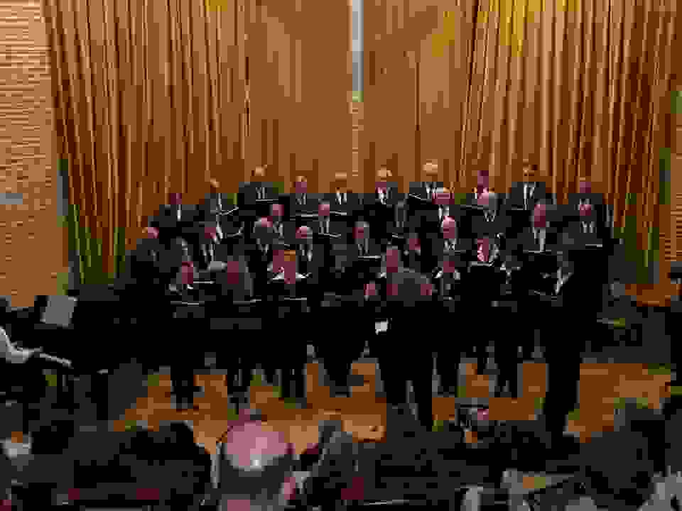 χορ1
