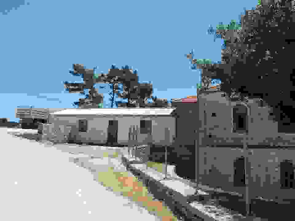 an34