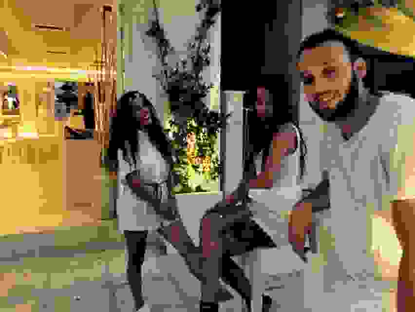 Au