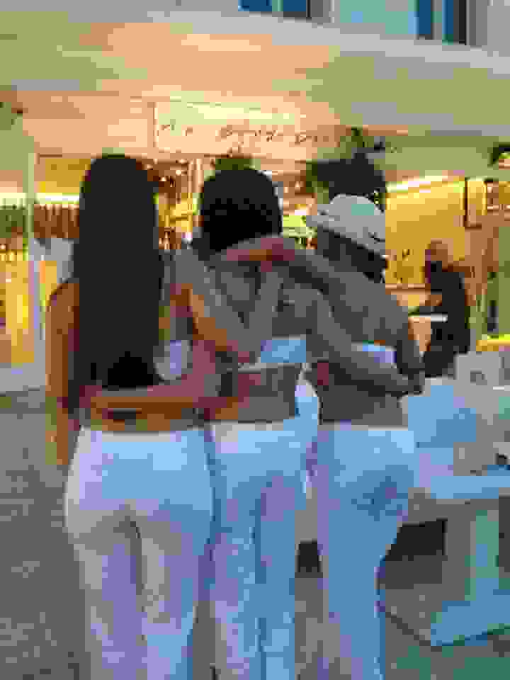 Au4