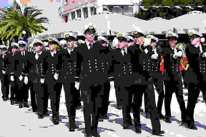 25h-2016-135