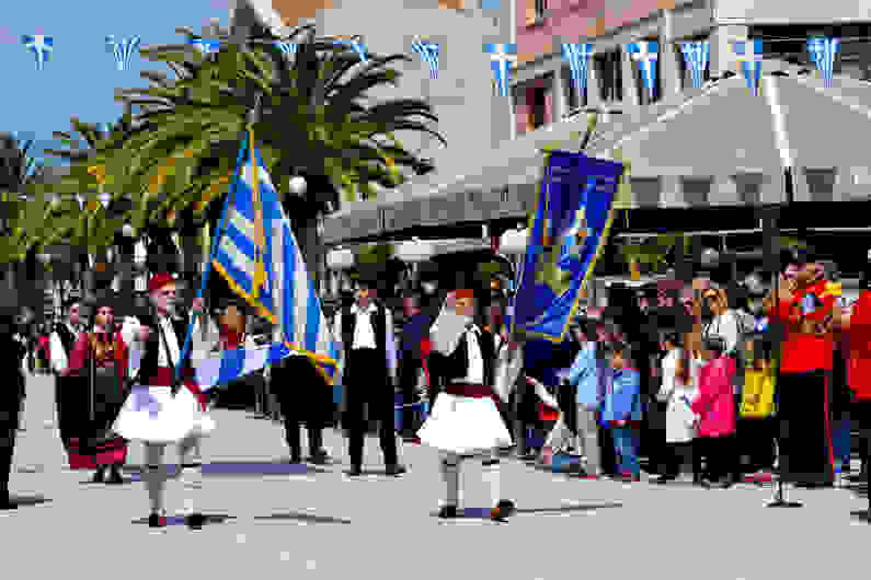 25h-2016-136