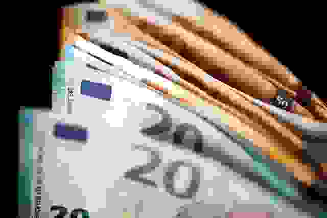 50 And 20 Euro Banknotes Are Displayed In This Picture Illustration Taken November 14, 2017. REUTERS/Benoit Tessier/Illustration