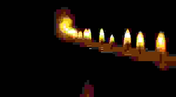 Candles2 600×330