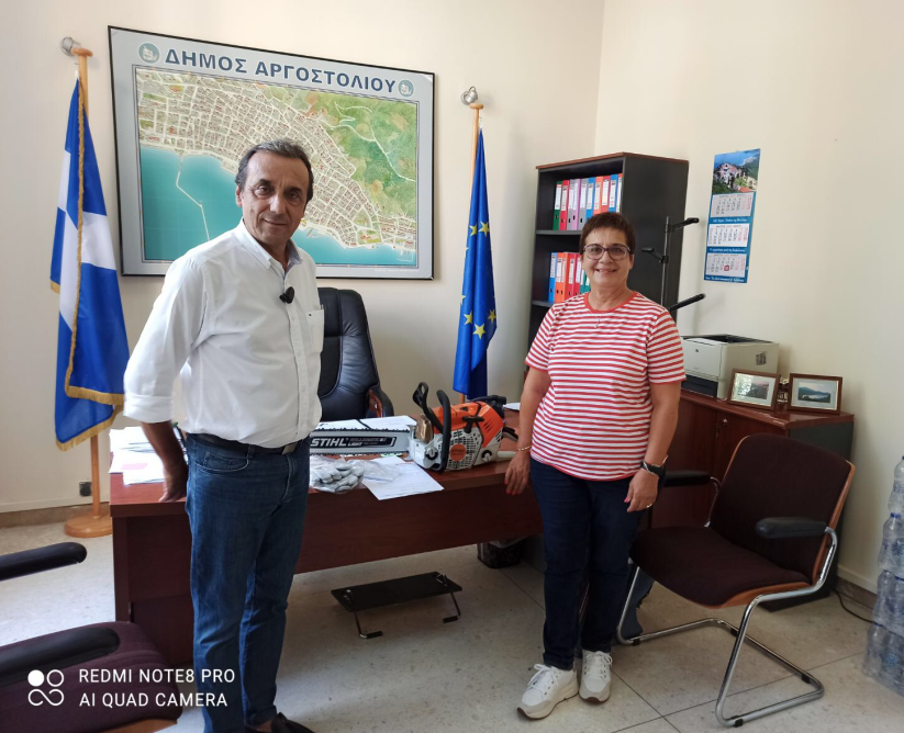 Χορηγία αξίας 1500 ευρώ στο Δήμο Αργοστολίου για αλυσοπρίονο βενζίνης