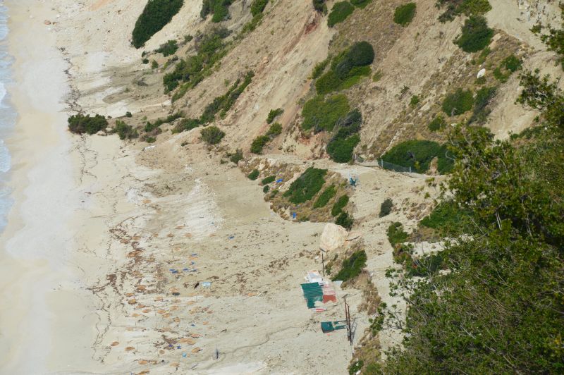 Θαμμένος ο δρόμος προς τον Μύρτο μια εβδομάδα μετά την καταστροφή [εικόνες]