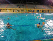 Φιλικό παιχνίδι μεταξύ των αθλητών του παιδικού τμήματος υδατοσφαίρισης του ΝΟΑ