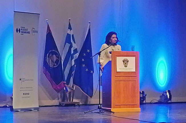 Η Περιφερειάρχης τιμά το Ολοκαύτωμα των Εβραίων