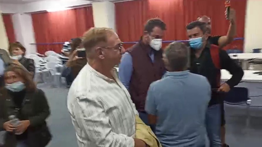 Η συνεδρίαση του Δημοτικού Συμβουλίου Σάμης Video