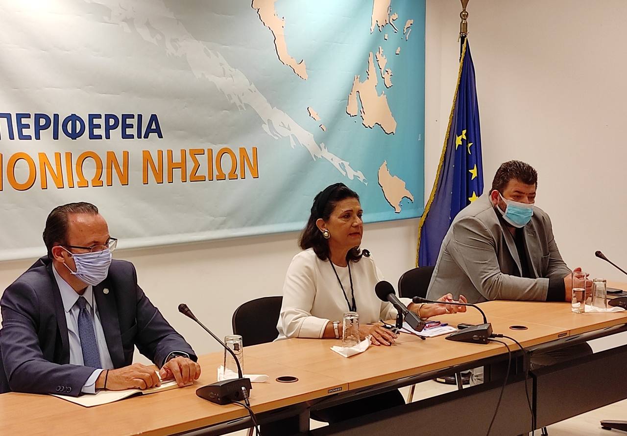 Περιφέρεια: Υπεγράφη το πρόγραμμα ενίσχυσης των επιχειρήσεων που επλήγησαν από τον Covid 19