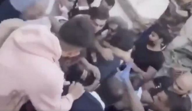 Σμύρνη Σεισμός: Δραματική διάσωση γυναίκας μέσα από τα συντρίμμια