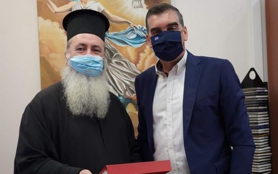 Επίσκεψη του Μητροπολίτη στο δήμαρχο Ελληνικού
