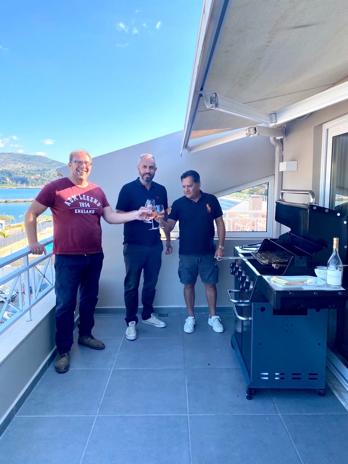 Η μάζωξη των «σκληρών» της «Ισχυρής Κεφαλονιάς»  Περίεργη συνάντηση με άγνωστους σκοπούς