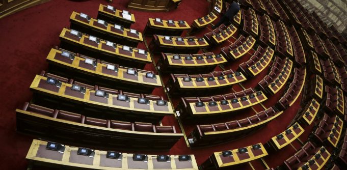 Κορονοϊός: Κατέληξε από τον ιό ο γιατρός της Βουλής, Γιάννης Μητρόπουλος