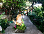 ΚΩΣΤΑΣ ΕΥΑΓΓΕΛΑΤΟΣ – ΔΕΚΕΜΒΡΙΟΣ ΕΟΡΤΩΝ ΚΑΙ ΤΕΧΝΩΝ ΣΤΑ ΟΡΙΑ ΤΩΝ ΜΕΤΡΩΝ