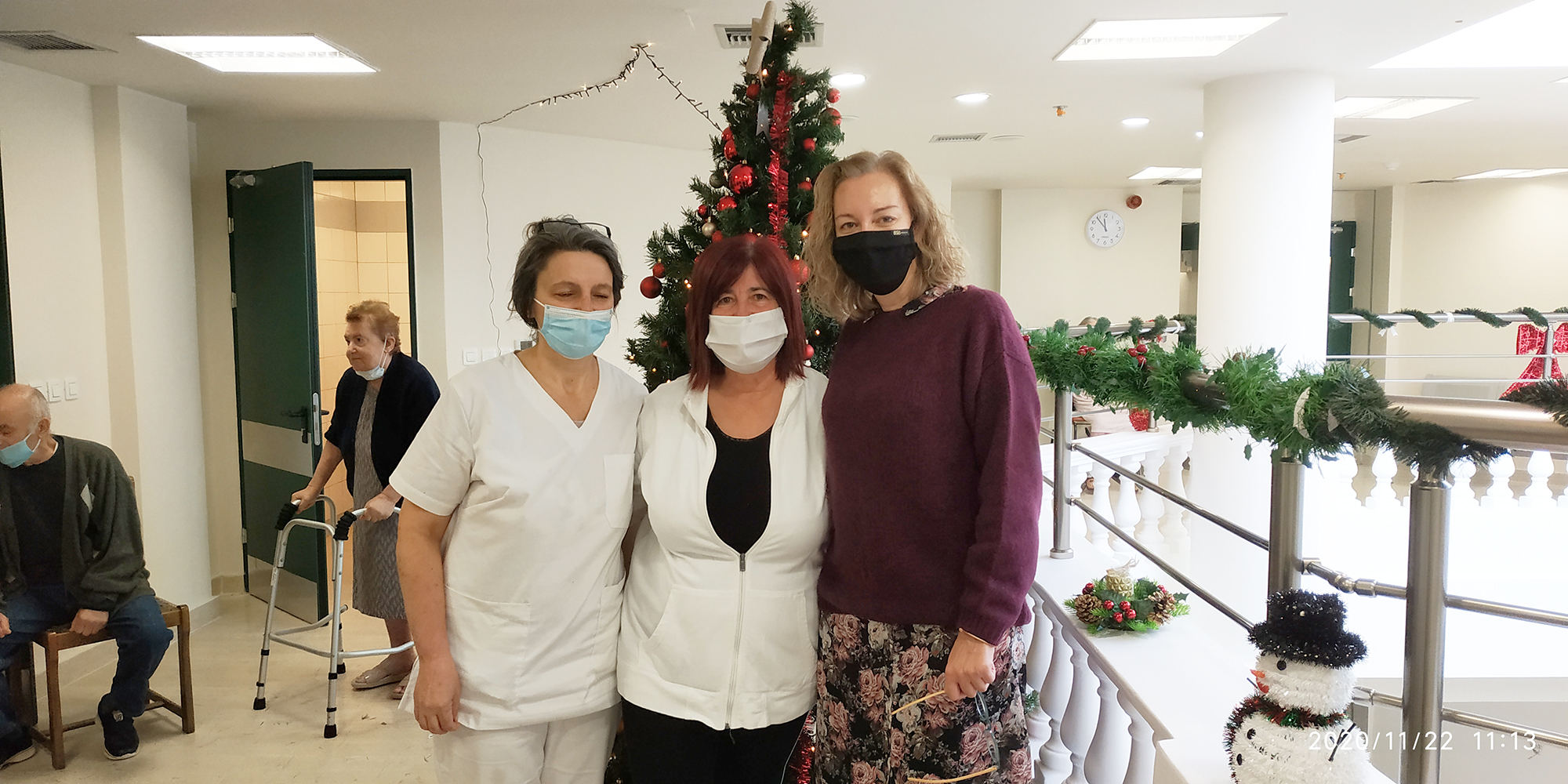 Ομορφη γιορτινή ατμόσφαιρα