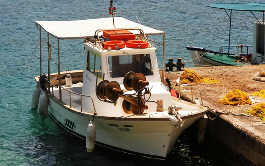 Ανανέωση αδειών επαγγελματικών αλιευτικών