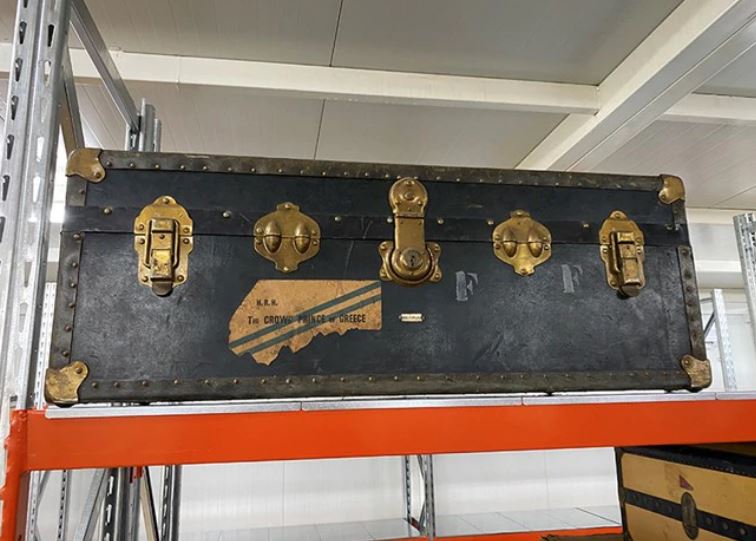 Ανοίγουν οι βαλίτσες και τα κοντεϊνερ της Φρειδερίκης