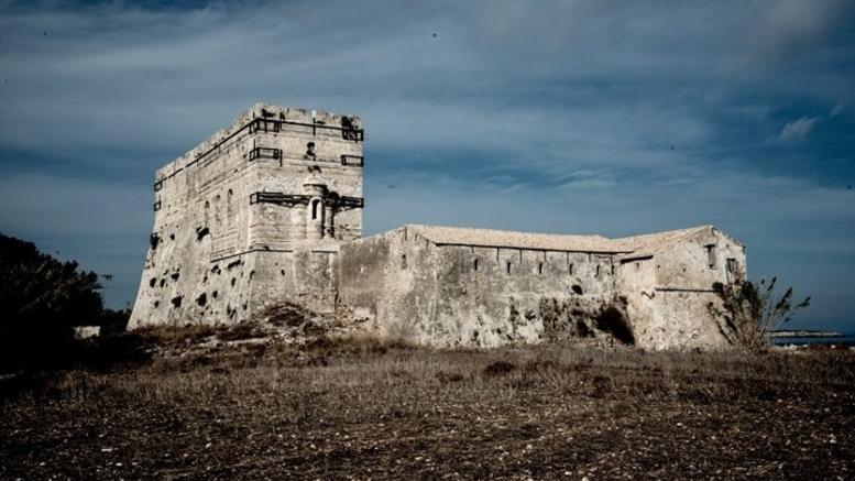 Ερώτηση Βελόπουλου στη Βουλή για το μνημείο των Στροφάδων στη Ζάκυνθο