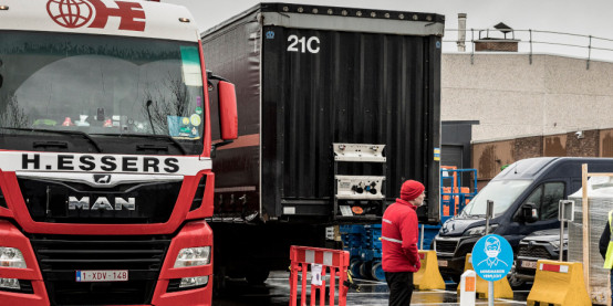 Η Κομισιόν στέλνει το εμβόλιο της Pfizer στις 27 χώρες της ΕΕ