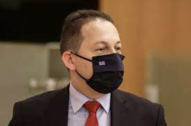 Με τον κωδικό «6»