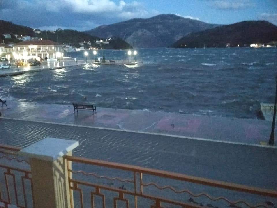 ΕΚΤΑΚΤΟ: Κλειστά τα σχολεία στην Ιθάκη -Επικίνδυνα καιρικά φαινόμενα στο νησί
