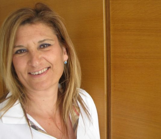 «Να μπορούσα στα σύννεφα, να ‘χα εγώ …βενζινάδικο»!..