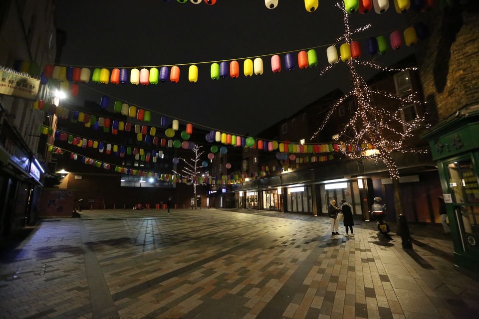 Ο πλανήτης υποδέχθηκε το 2021 και είπε 