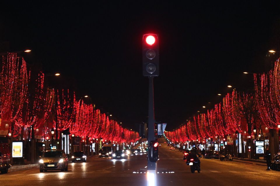 Ο πλανήτης υποδέχθηκε το 2021 και είπε 