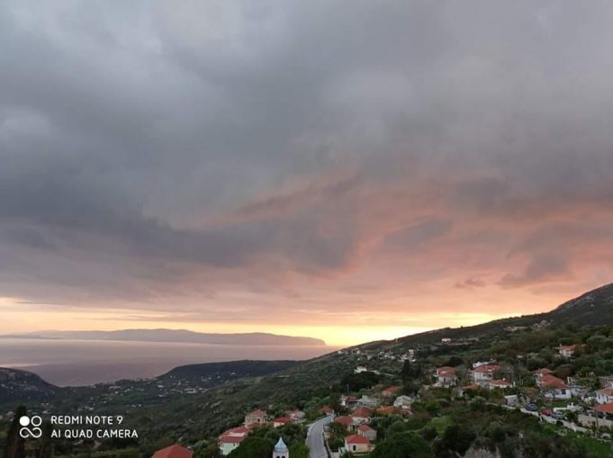 ΠΑΣΤΡΑ: “Ποια η εξέλιξη μας; Η εξέλιξη του σχολείου μας; Του τόπου μας; Της κοινωνίας μας; Των παιδιών μας;”