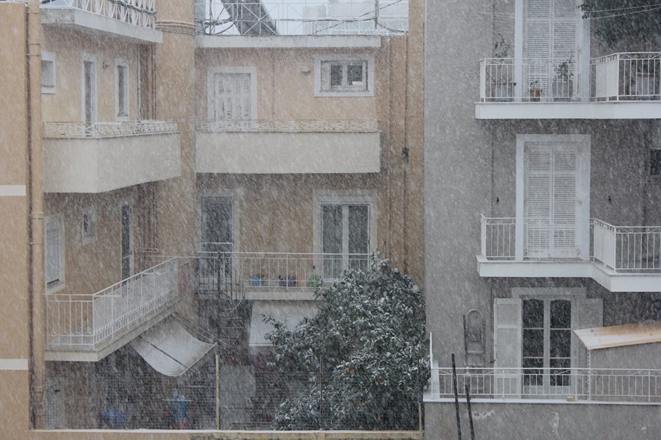 Σαν σήμερα: Όταν η Κεφαλονιά “ντύθηκε” στα λευκά μετά από 30 χρόνια! [εικόνες]