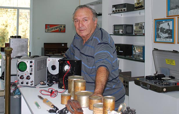 Μπερδεμένα πράγματα στο Κτίριο του ΕΟΜΜΕΧ!