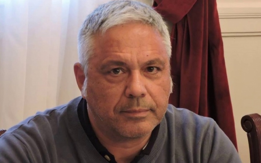 Ο Διονύσης Αραβαντινός διέγραψε τον Διονύση Πρεντάνο!