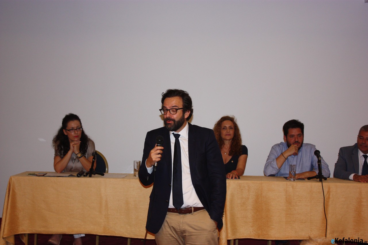 Παραιτήθηκε από κυβερνητικός εκπρόσωπος ο Χρήστος Ταραντίλης