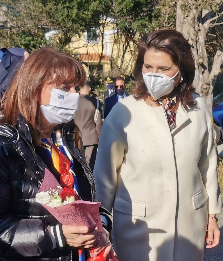 Ρόδη Κράτσα σε Κατερίνα Σακελλαροπούλου: «Σας περιμένουμε και στα άλλα μικρά νησιά του Ιονίου»