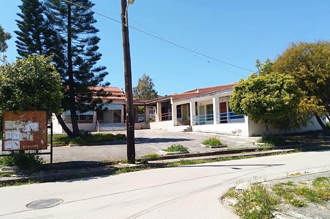 Άσβεστη η οργή στις Λαϊκές Κατοικίες του Αργοστολίου για την εγκατάλειψη από τον Μιχαλάτο