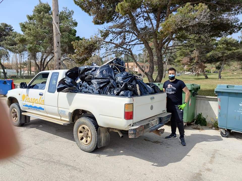 Το Save Your Hood στην Σκάλα -Καθάρισαν την τεράστια παραλιά [εικόνες]