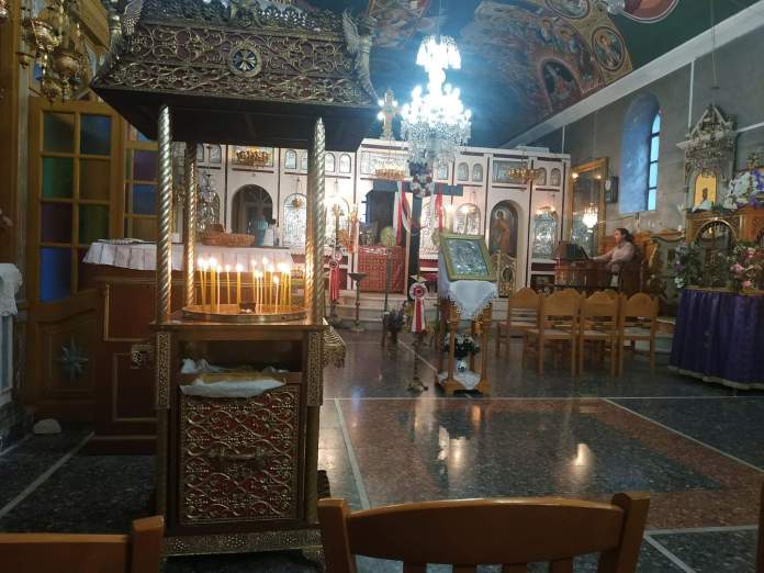 Η Αναστάσιμη Θεία Λειτουργία στα Πουλάτα [εικόνες]