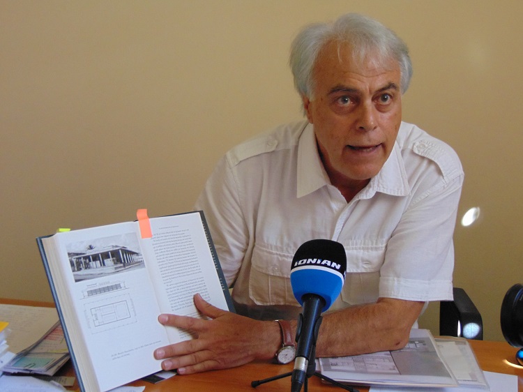 Ηλίας Μπεριάτος: Ελληνική τουριστική αποικία