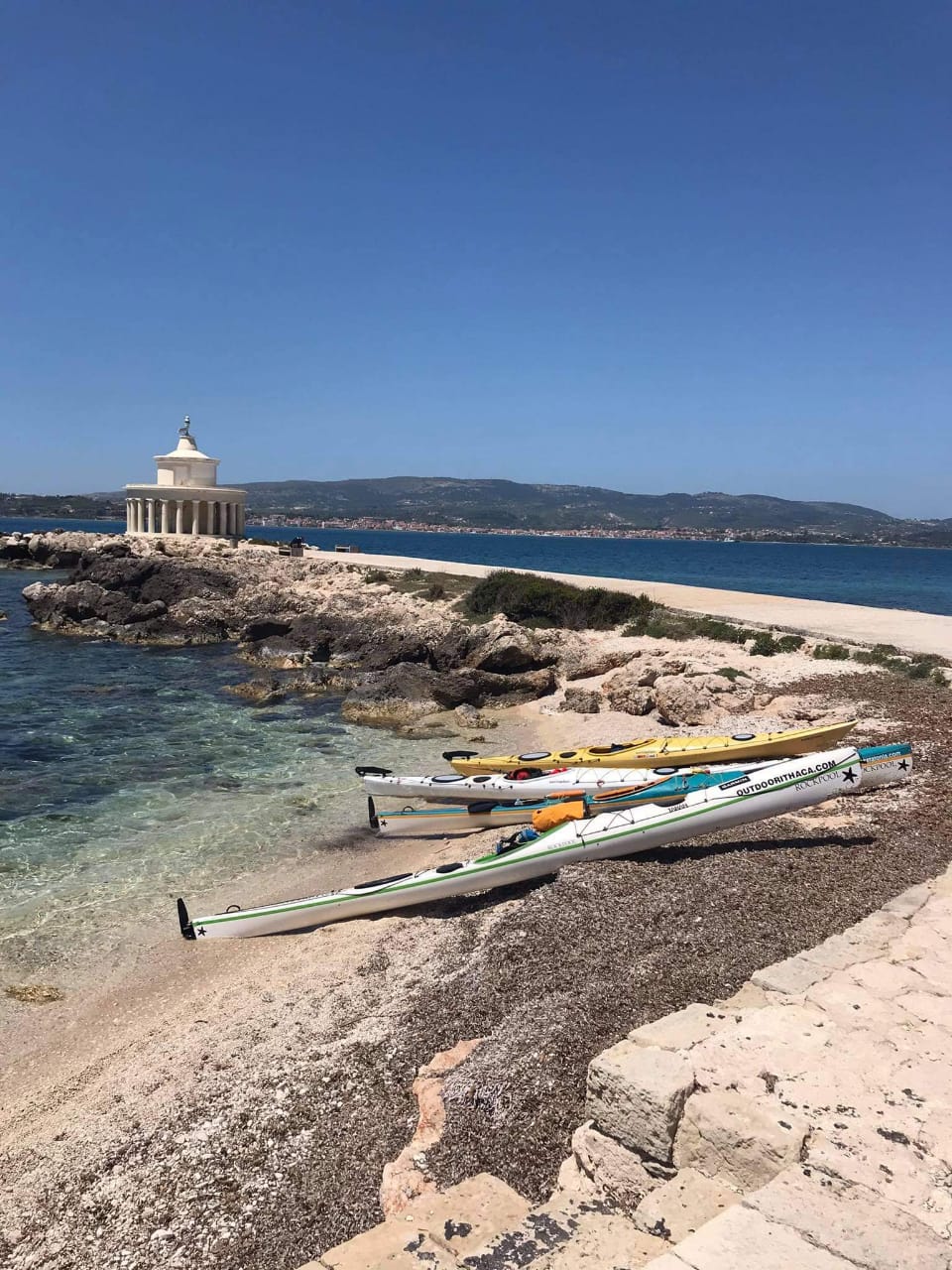 Με επιτυχία ολοκλήρωσε τον περίπλου της Κεφαλονιάς κωπηλατώντας ο 14χρονος Δημήτρης Βερούτης [εικόνες]