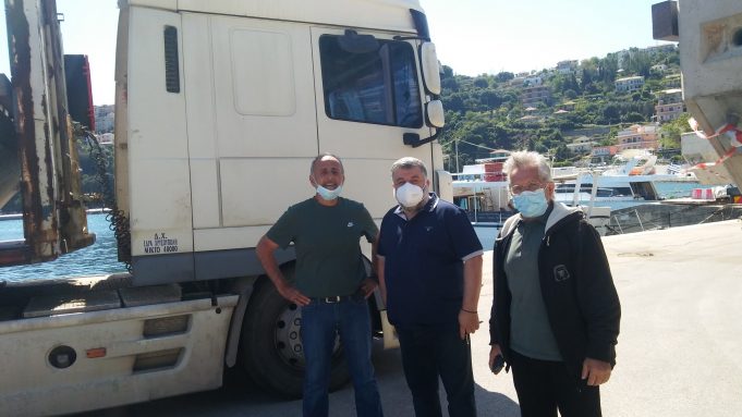 Μια μεγάλη ημέρα για την περιοχή Έφτασε η πλωτή εξέδρα