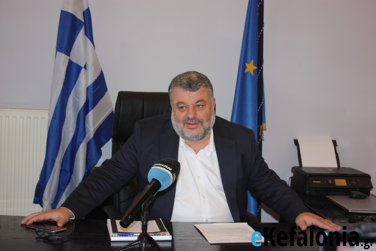 Όλα καλά πάνε για τον τουρισμό της Κεφαλονιάς σύμφωνα με τα Media του Θεόφιλου -Απλά οι Κεφαλονίτες είναι μίζεροι