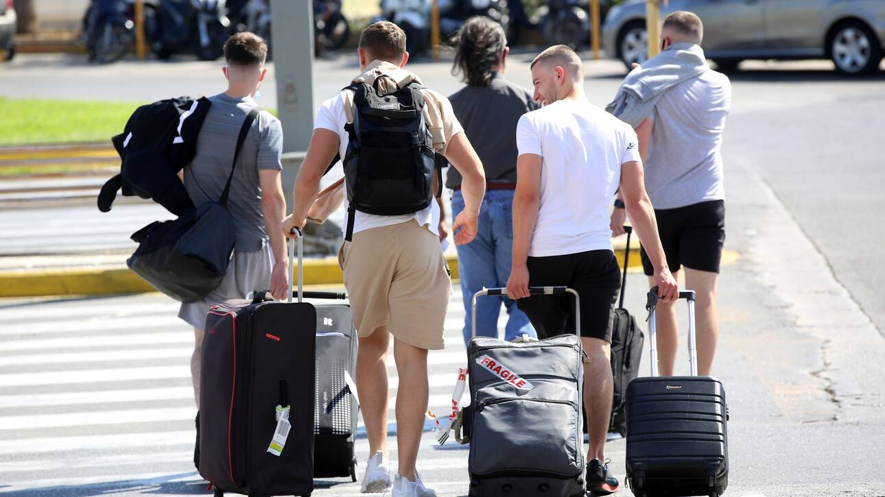 ΣΥΡΙΖΑ: Κατέρρευσε με διασυρμό της χώρας το αφήγημα της κυβέρνησης για δήθεν Success Story, στον τουρισμό